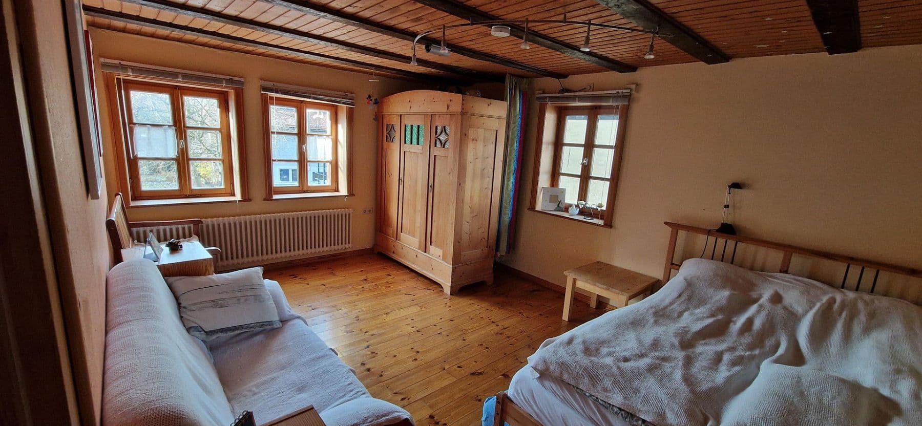 Prodej domu 260 m², pozemek 330 m², Immenhausen, Hessen Prodej domu 260 m², pozemek 330 m², Immenhausen, Hessen