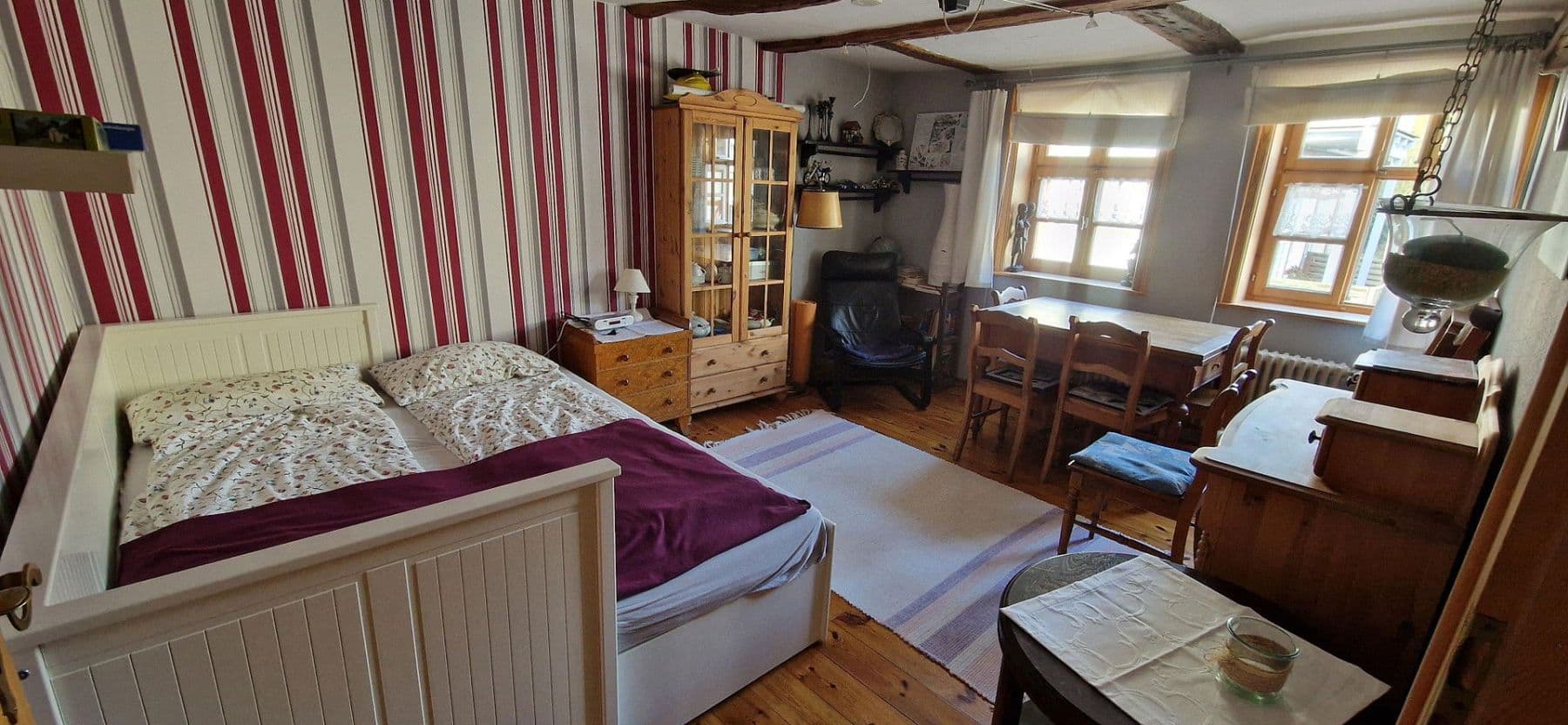 Prodej domu 260 m², pozemek 330 m², Immenhausen, Hessen Prodej domu 260 m², pozemek 330 m², Immenhausen, Hessen