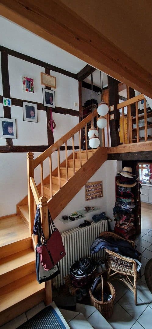 Prodej domu 260 m², pozemek 330 m², Immenhausen, Hessen Prodej domu 260 m², pozemek 330 m², Immenhausen, Hessen