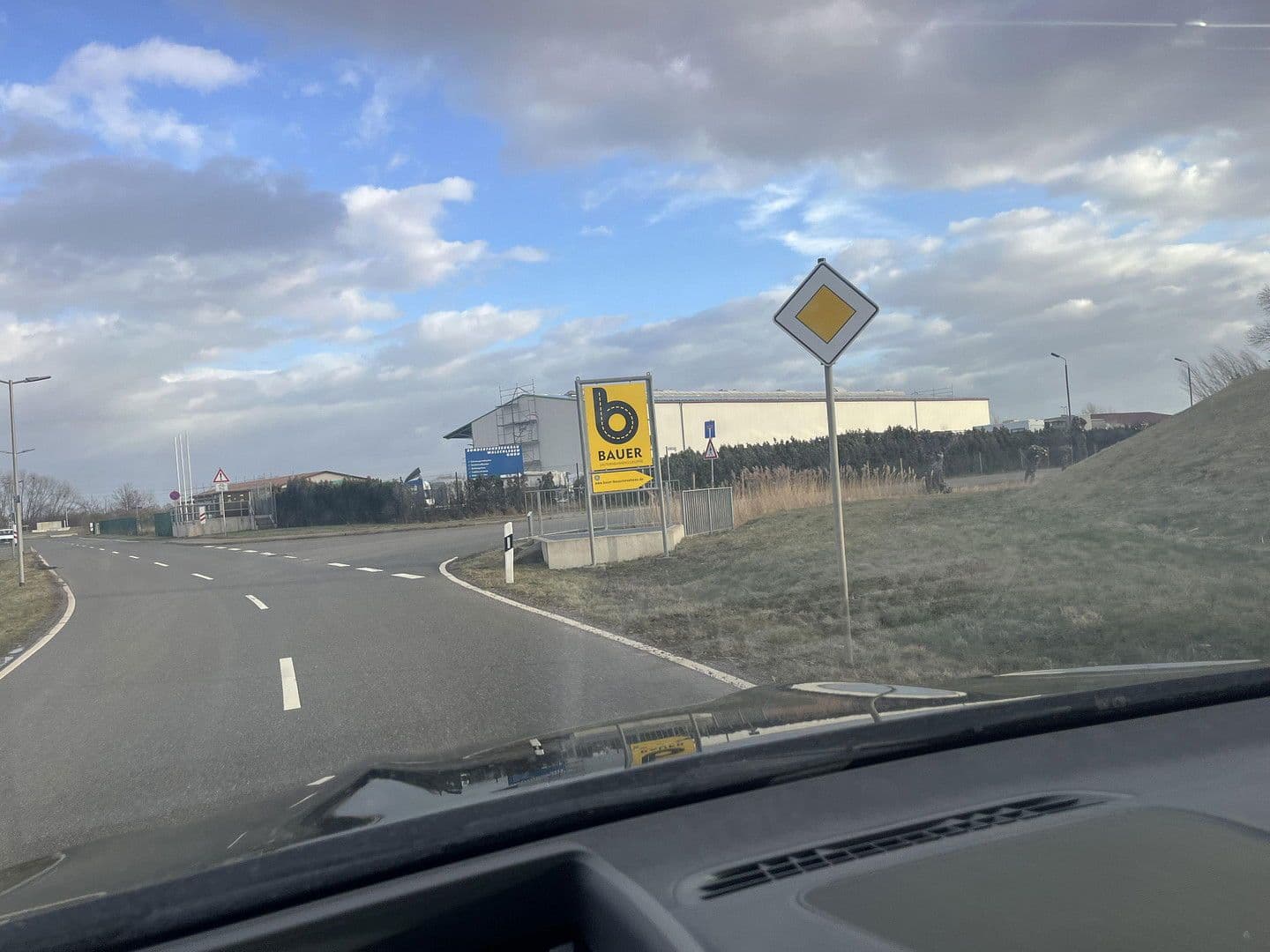 Pronájem nebytového prostoru 10.000 m², Bahnhofstraße 10, Walschleben, Durynsko Pronájem nebytového prostoru 10.000 m², Bahnhofstraße 10, Walschleben, Durynsko