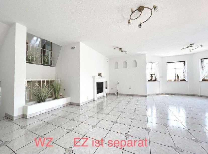 Prodej domu 250 m², pozemek 313 m², Göppingen, Bádensko-Württembersko Prodej domu 250 m², pozemek 313 m², Göppingen, Bádensko-Württembersko
