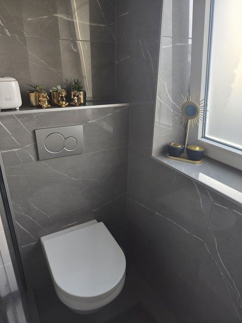 Prodej bytu 3+1 101 m², Hilden, Severní Porýní-Vestfálsko Prodej bytu 3+1 101 m², Hilden, Severní Porýní-Vestfálsko