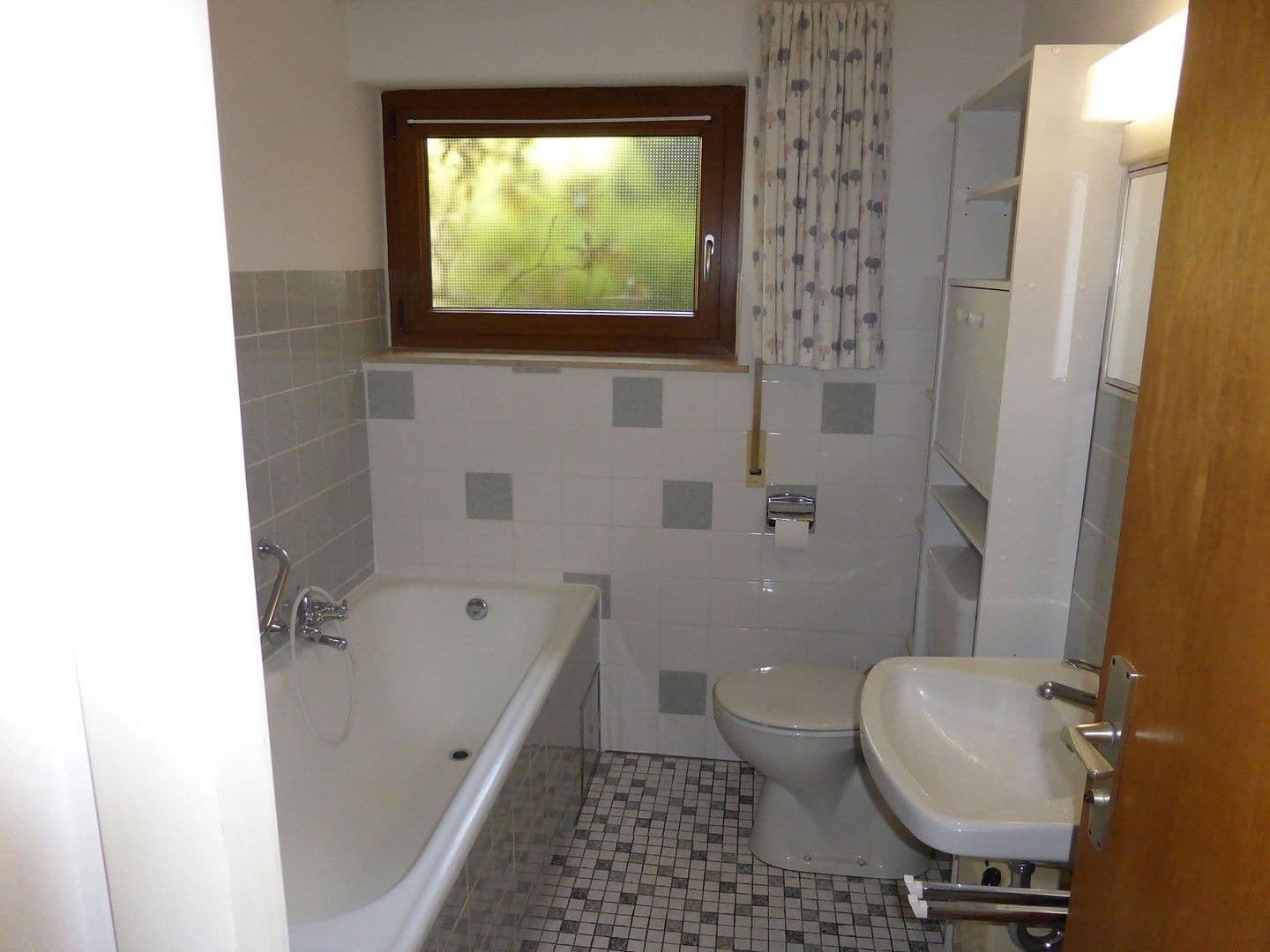 Prodej domu 155 m², pozemek 504 m², Biberach an der Riß, Bádensko-Württembersko Prodej domu 155 m², pozemek 504 m², Biberach an der Riß, Bádensko-Württembersko