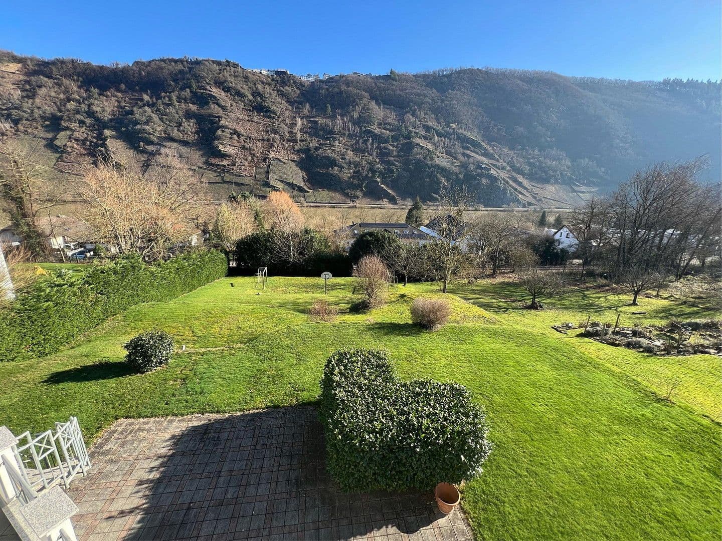 Prodej domu 304 m², pozemek 2.136 m², Traben-Trarbach, Porýní-Falc Prodej domu 304 m², pozemek 2.136 m², Traben-Trarbach, Porýní-Falc