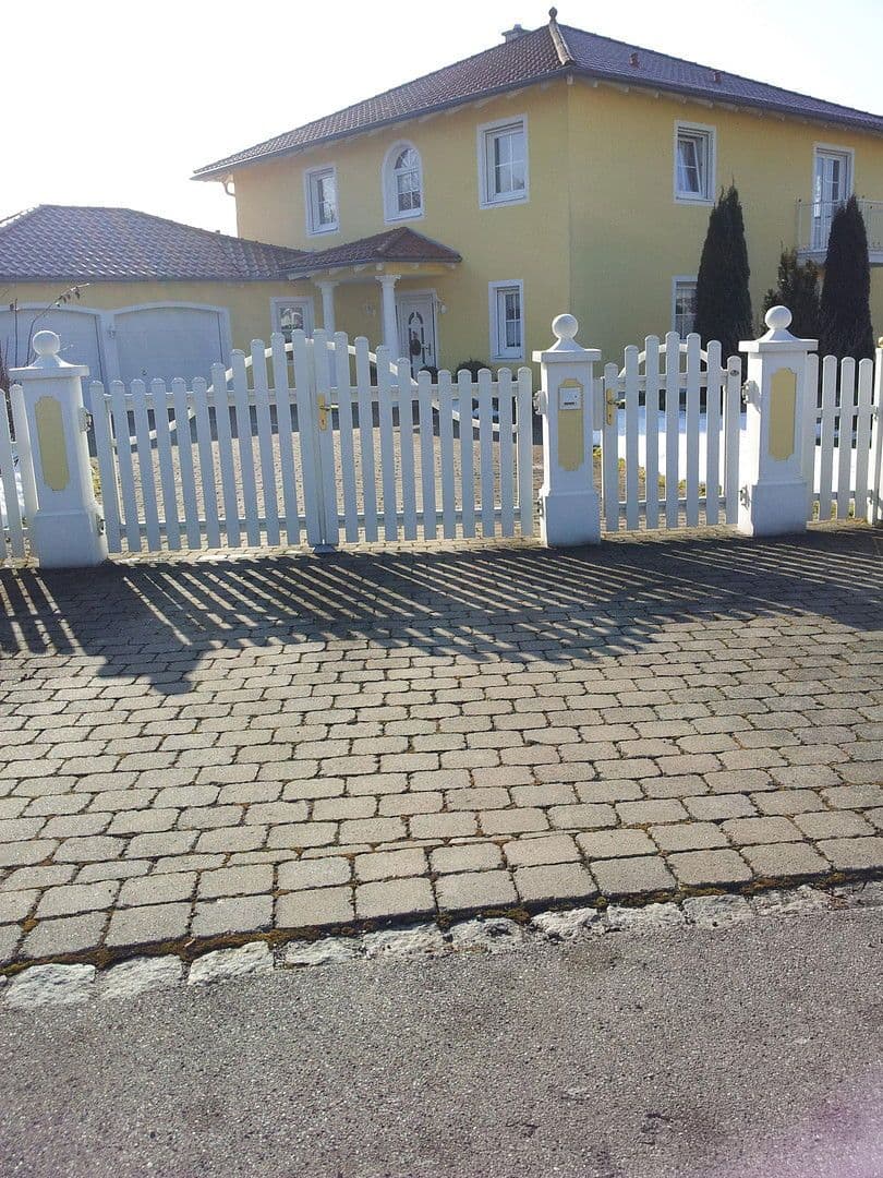 Prodej domu 220 m², pozemek 1.300 m², Bad Griesbach i.Rottal, Bavorsko Prodej domu 220 m², pozemek 1.300 m², Bad Griesbach i.Rottal, Bavorsko