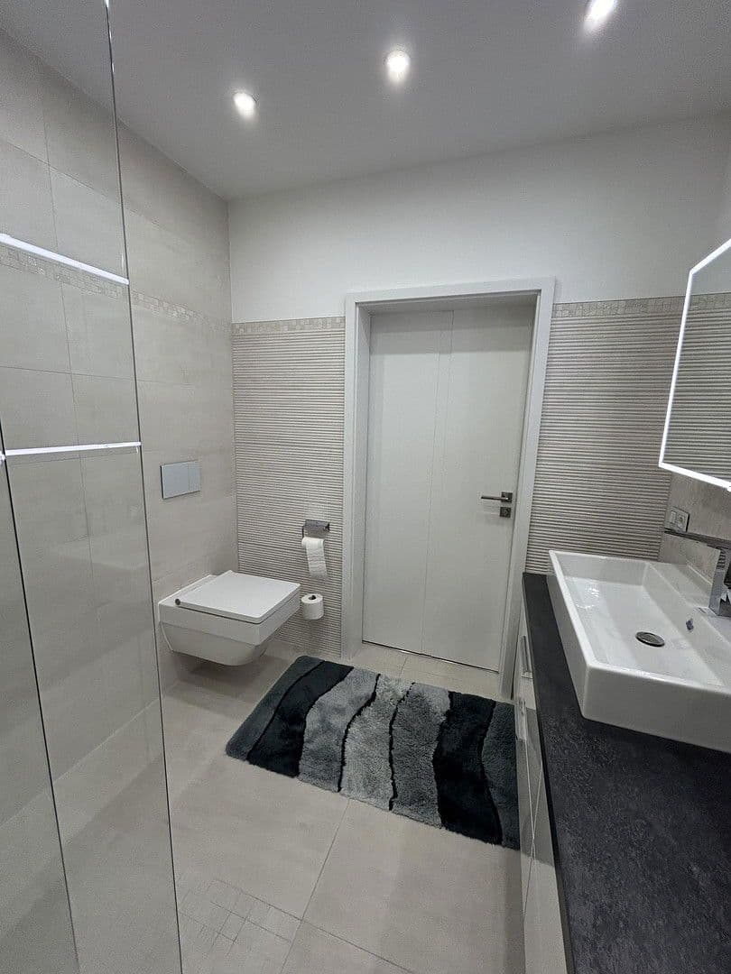 Prodej bytu 4+1 107 m², Oerlinghausen, Severní Porýní-Vestfálsko Prodej bytu 4+1 107 m², Oerlinghausen, Severní Porýní-Vestfálsko