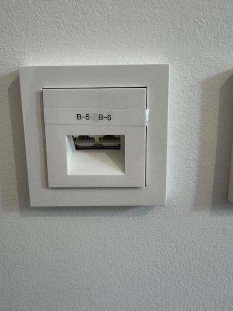 Pronájem kanceláře 162 m², Karl-Theodor-Strasse 18, München, Bavorsko Pronájem kanceláře 162 m², Karl-Theodor-Strasse 18, München, Bavorsko