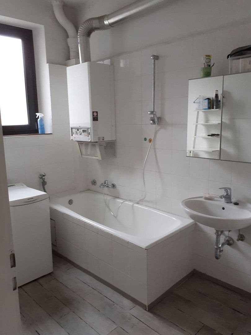 Pronájem bytu 4+1 120 m², Douglasstr. 6, Karlsruhe, Bádensko-Württembersko Pronájem bytu 4+1 120 m², Douglasstr. 6, Karlsruhe, Bádensko-Württembersko