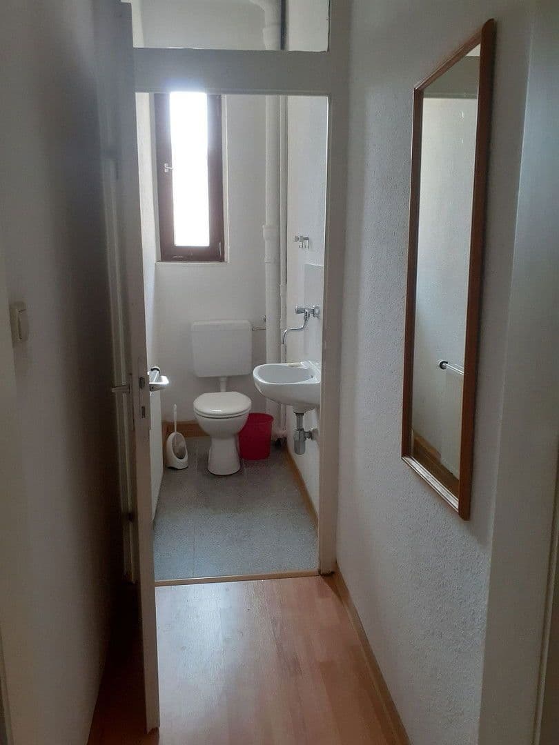 Pronájem bytu 4+1 120 m², Douglasstr. 6, Karlsruhe, Bádensko-Württembersko Pronájem bytu 4+1 120 m², Douglasstr. 6, Karlsruhe, Bádensko-Württembersko