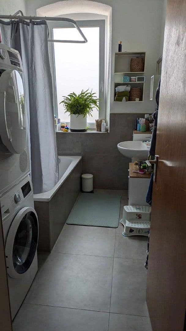 Pronájem bytu 4+1 89 m², Kaufering, Bavorsko Pronájem bytu 4+1 89 m², Kaufering, Bavorsko