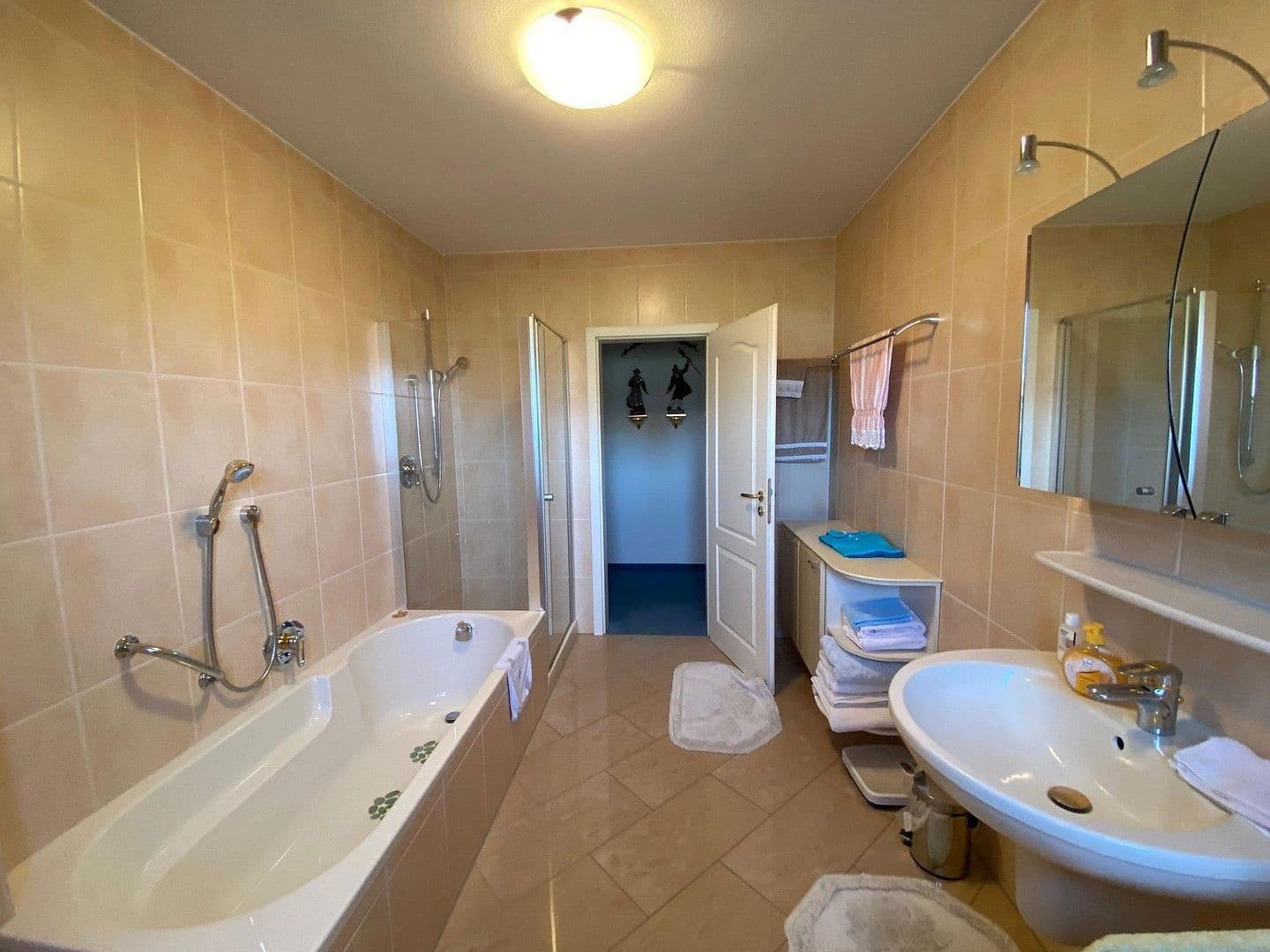 Prodej domu 280 m², pozemek 2.261 m², Bad Wörishofen, Bavorsko Prodej domu 280 m², pozemek 2.261 m², Bad Wörishofen, Bavorsko