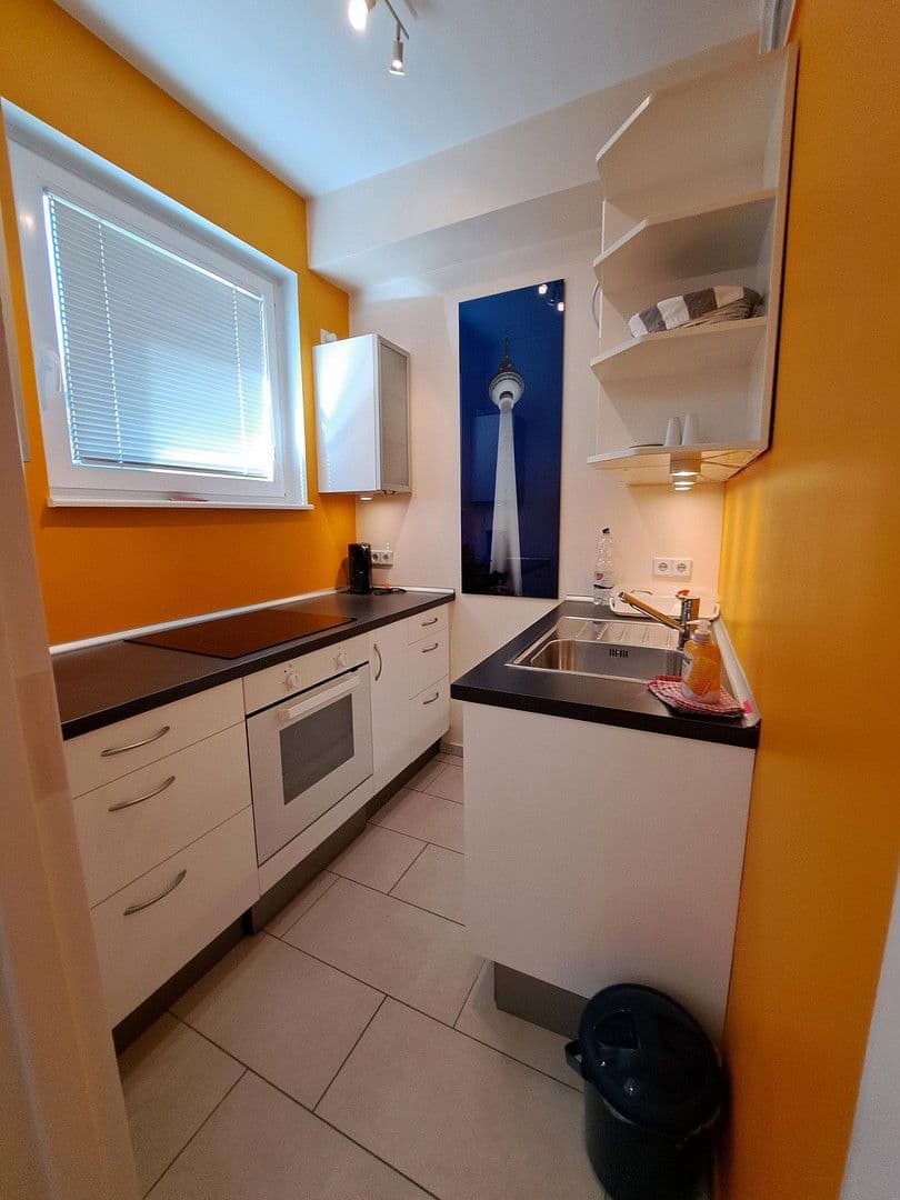 Pronájem bytu 1+1 35 m², Zähringerstr. 18, Berlin, Berlín Pronájem bytu 1+1 35 m², Zähringerstr. 18, Berlin, Berlín