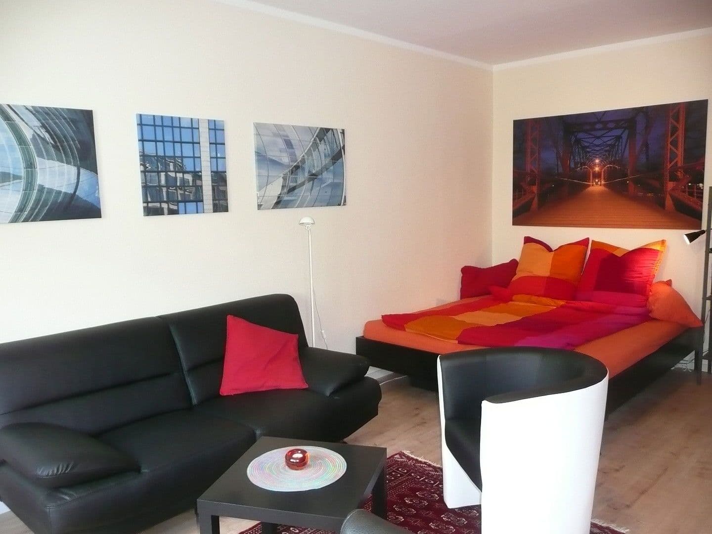 Pronájem bytu 1+1 38 m², Landhausstr. 4, Berlin, Berlín Pronájem bytu 1+1 38 m², Landhausstr. 4, Berlin, Berlín