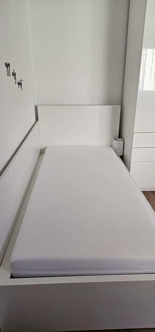 Pronájem bytu 1+1 24 m², Großbettlingen, Bádensko-Württembersko Pronájem bytu 1+1 24 m², Großbettlingen, Bádensko-Württembersko