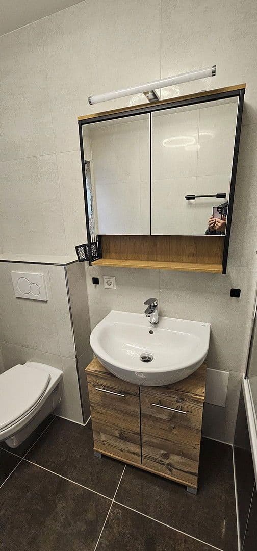 Pronájem bytu 1+1 24 m², Großbettlingen, Bádensko-Württembersko Pronájem bytu 1+1 24 m², Großbettlingen, Bádensko-Württembersko