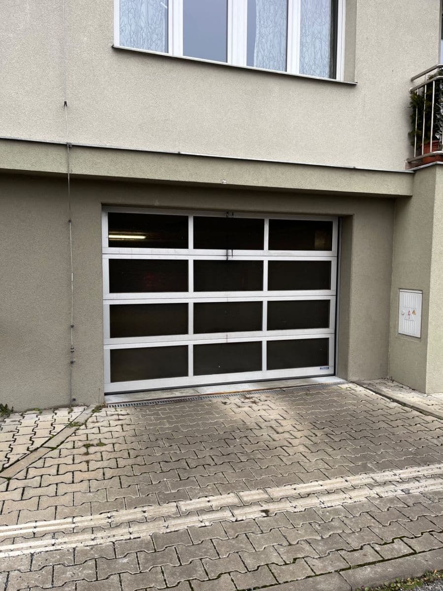 Pronájem garáže 11 m², Budilova, Praha, Praha Pronájem garáže 11 m², Budilova, Praha, Praha