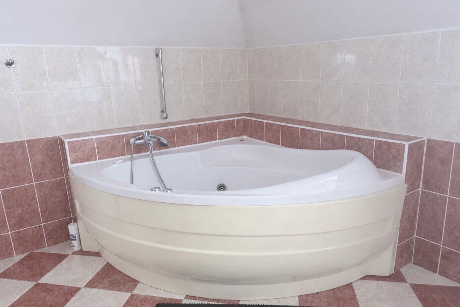 Pronájem domu 320 m², pozemek 500 m², Ochozská, Praha, Praha Pronájem domu 320 m², pozemek 500 m², Ochozská, Praha, Praha