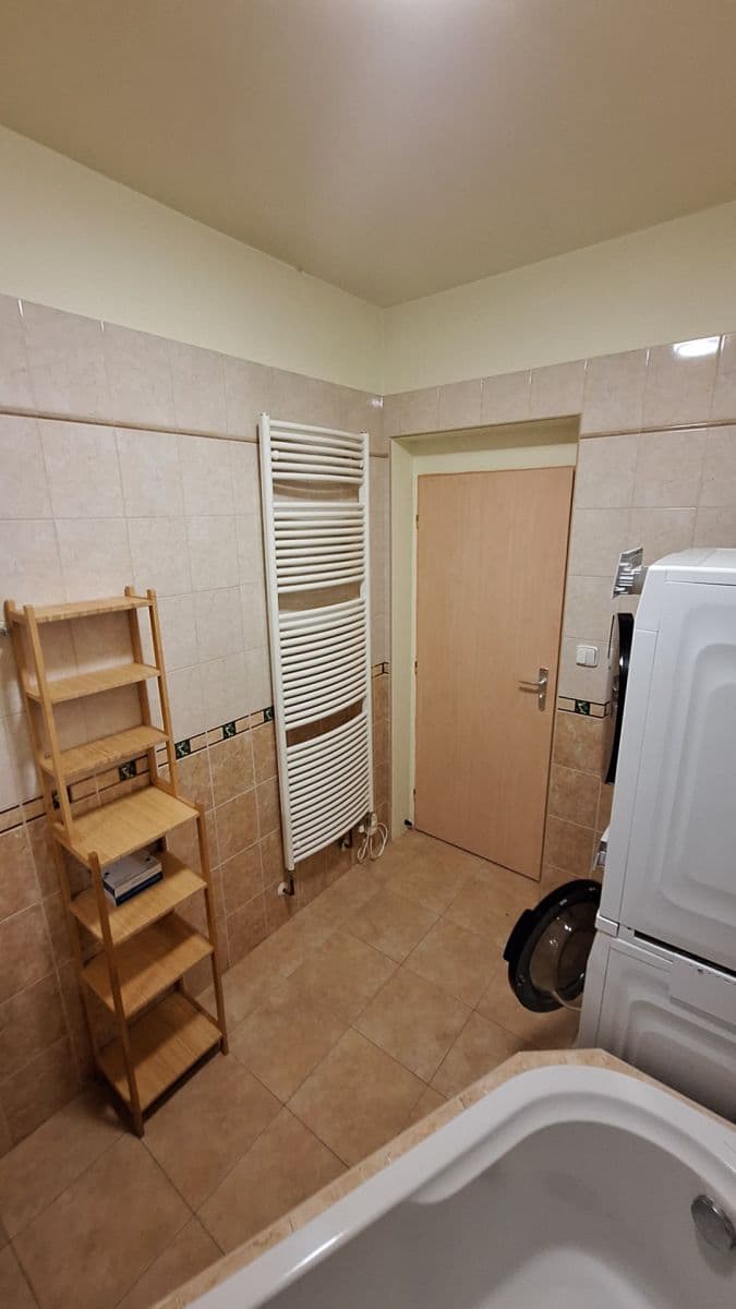 Pronájem bytu 2+kk 53 m², Kaštanová, Milovice, Středočeský kraj Pronájem bytu 2+kk 53 m², Kaštanová, Milovice, Středočeský kraj