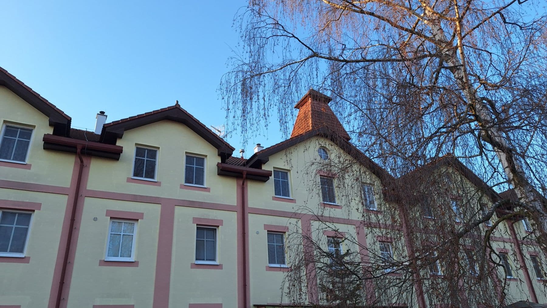 Pronájem bytu 2+kk 53 m², Kaštanová, Milovice, Středočeský kraj Pronájem bytu 2+kk 53 m², Kaštanová, Milovice, Středočeský kraj