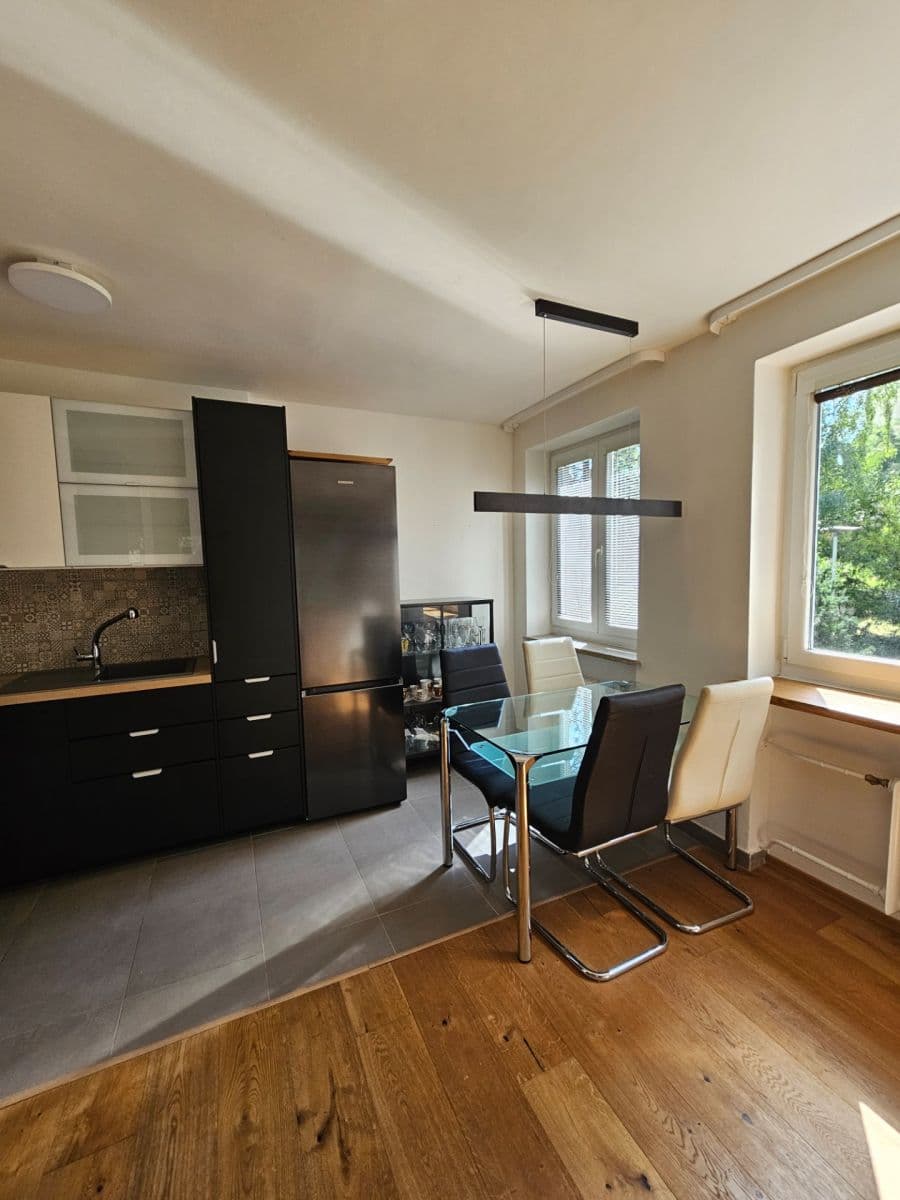 Pronájem bytu 2+kk 58 m², Na Poustkách, Praha, Praha Pronájem bytu 2+kk 58 m², Na Poustkách, Praha, Praha