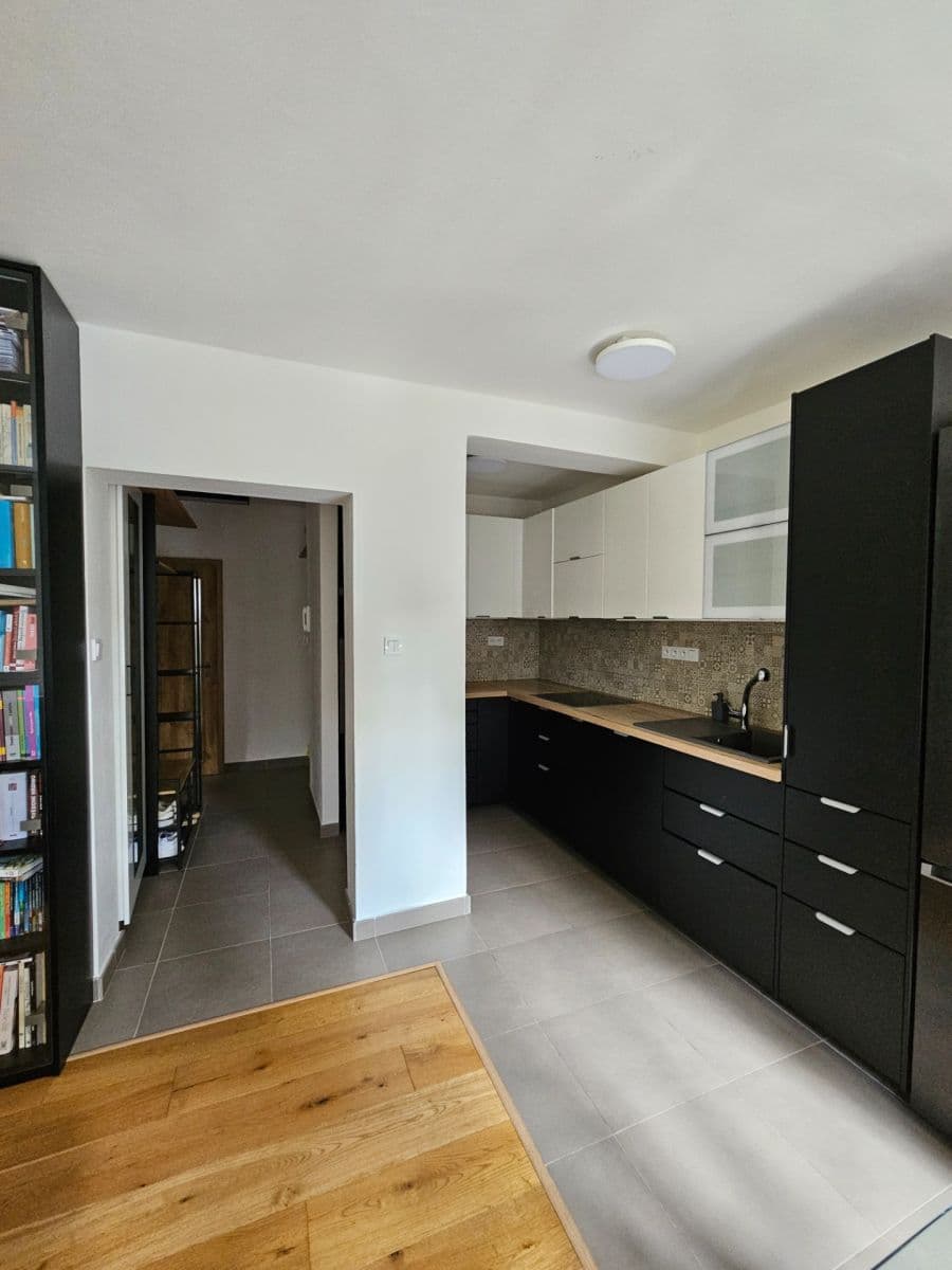 Pronájem bytu 2+kk 58 m², Na Poustkách, Praha, Praha Pronájem bytu 2+kk 58 m², Na Poustkách, Praha, Praha