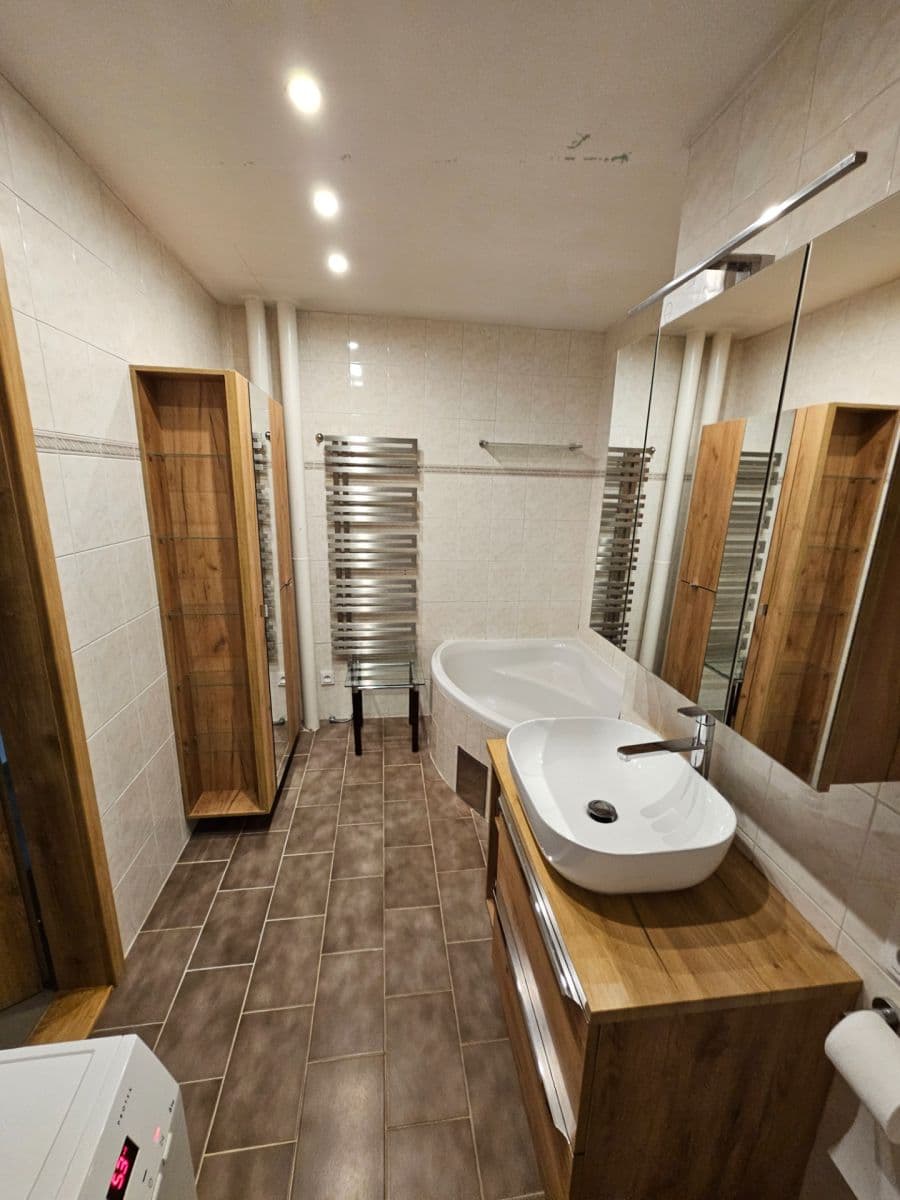 Pronájem bytu 2+kk 58 m², Na Poustkách, Praha, Praha Pronájem bytu 2+kk 58 m², Na Poustkách, Praha, Praha