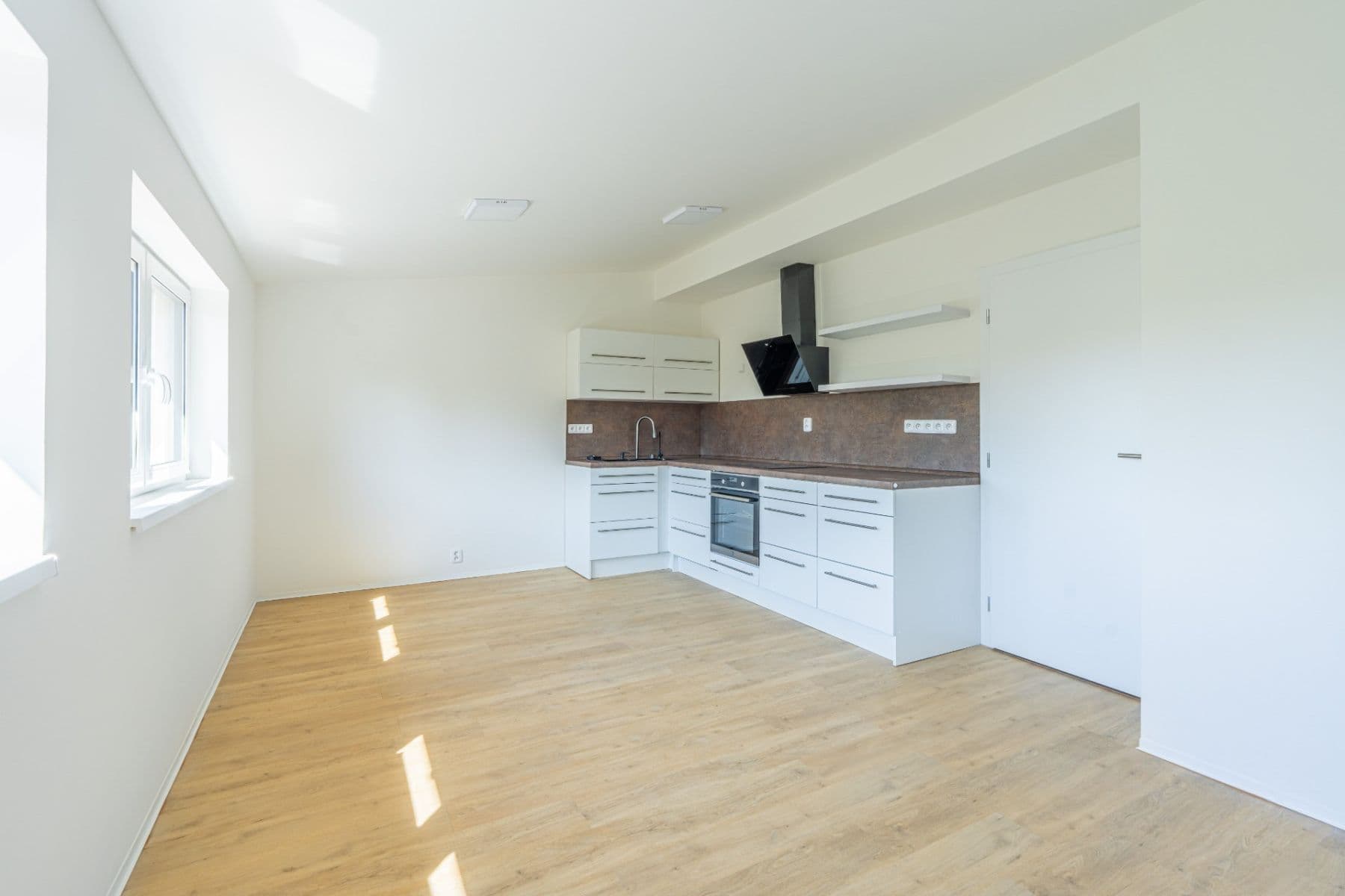 Pronájem bytu 2+kk 67 m², U Vysočanského pivovaru, Praha, Praha Pronájem bytu 2+kk 67 m², U Vysočanského pivovaru, Praha, Praha