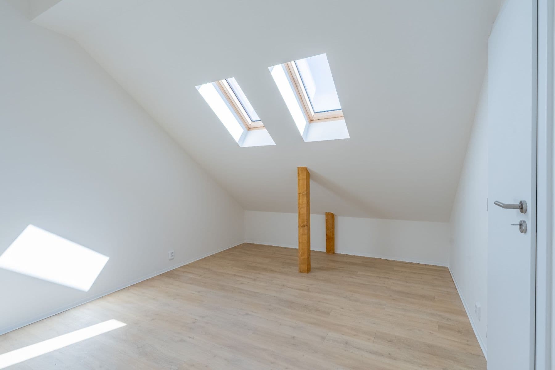 Pronájem bytu 2+kk 67 m², U Vysočanského pivovaru, Praha, Praha Pronájem bytu 2+kk 67 m², U Vysočanského pivovaru, Praha, Praha