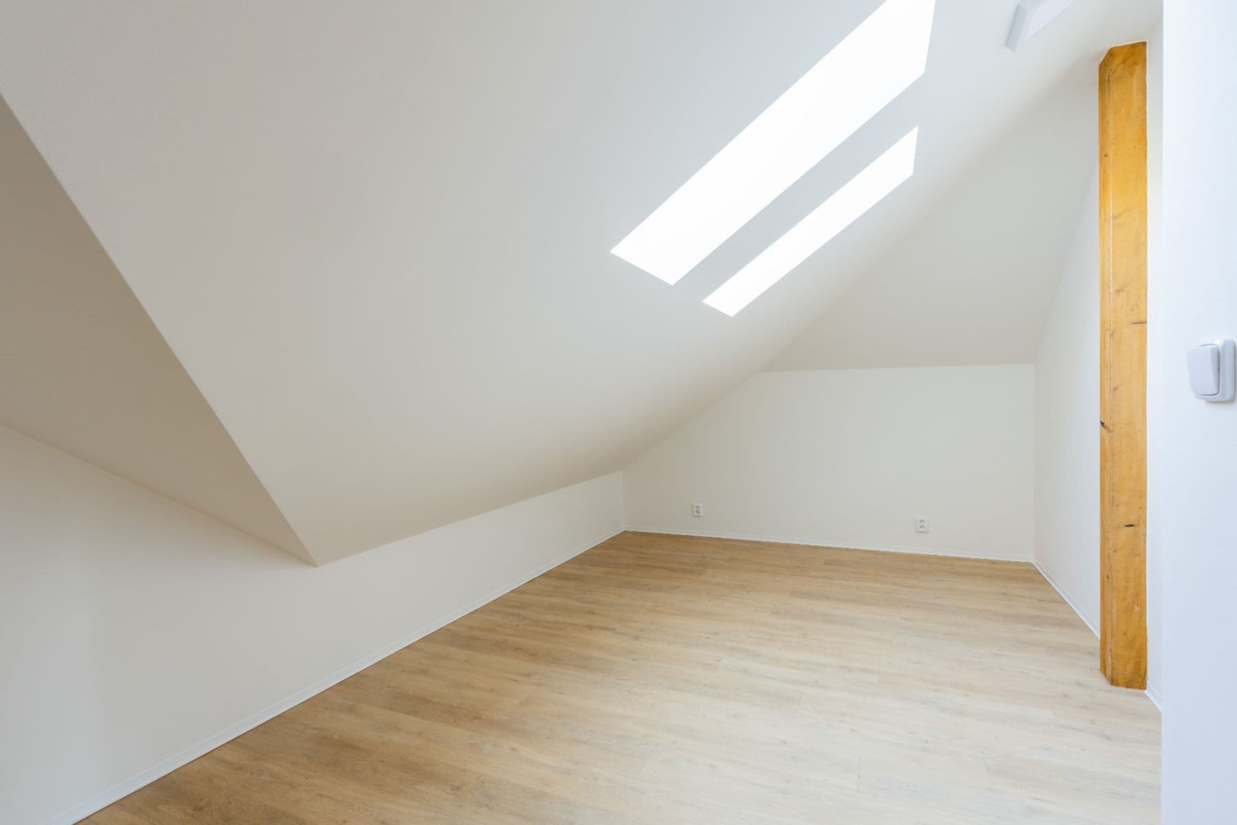 Pronájem bytu 2+kk 67 m², U Vysočanského pivovaru, Praha, Praha Pronájem bytu 2+kk 67 m², U Vysočanského pivovaru, Praha, Praha