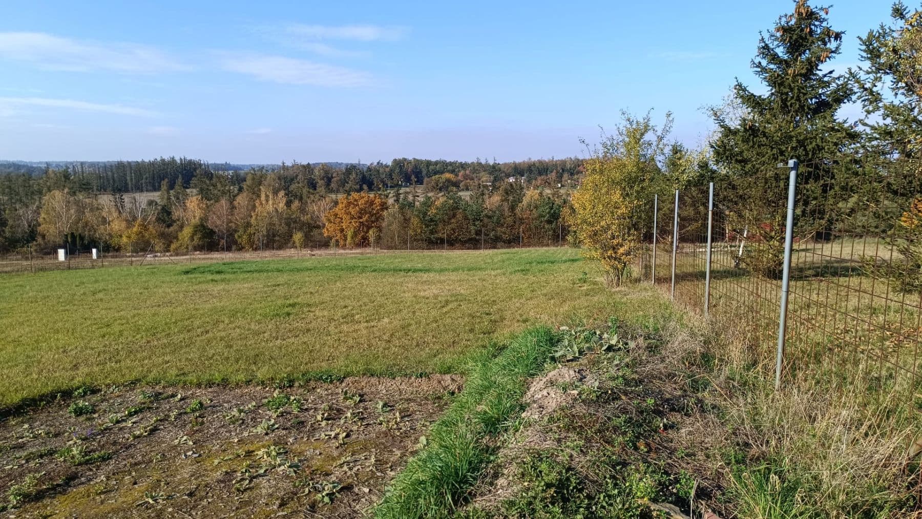 Prodej pozemku 1.649 m², Unhošť, Středočeský kraj Prodej pozemku 1.649 m², Unhošť, Středočeský kraj