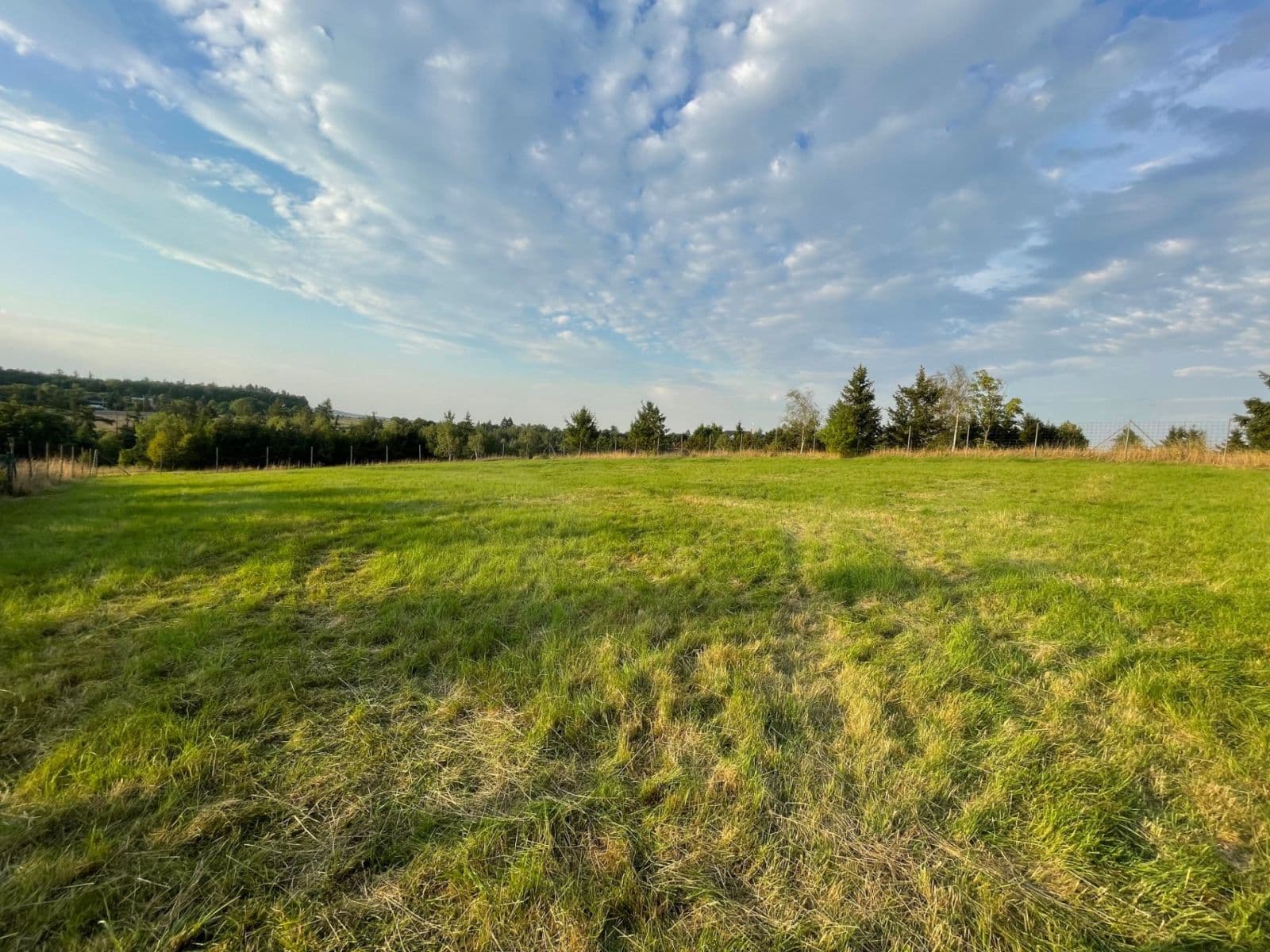 Prodej pozemku 1.649 m², Unhošť, Středočeský kraj Prodej pozemku 1.649 m², Unhošť, Středočeský kraj