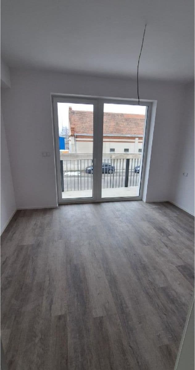 Pronájem bytu 2+kk 53 m², Bobnická, Nymburk, Středočeský kraj Pronájem bytu 2+kk 53 m², Bobnická, Nymburk, Středočeský kraj