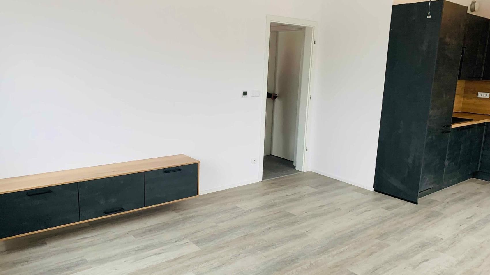 Pronájem bytu 2+kk 53 m², Bobnická, Nymburk, Středočeský kraj Pronájem bytu 2+kk 53 m², Bobnická, Nymburk, Středočeský kraj