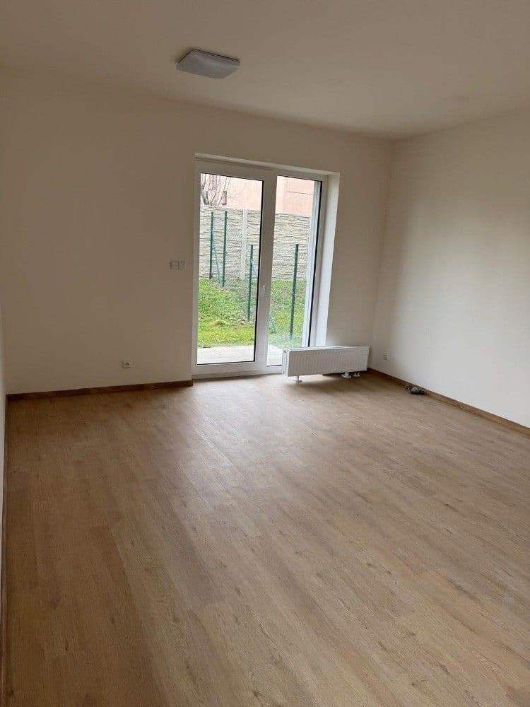 Pronájem bytu 1+kk 38 m², Pražská, Kolín, Středočeský kraj Pronájem bytu 1+kk 38 m², Pražská, Kolín, Středočeský kraj