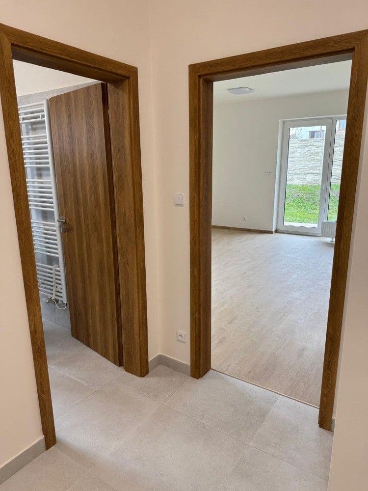 Pronájem bytu 1+kk 38 m², Pražská, Kolín, Středočeský kraj Pronájem bytu 1+kk 38 m², Pražská, Kolín, Středočeský kraj