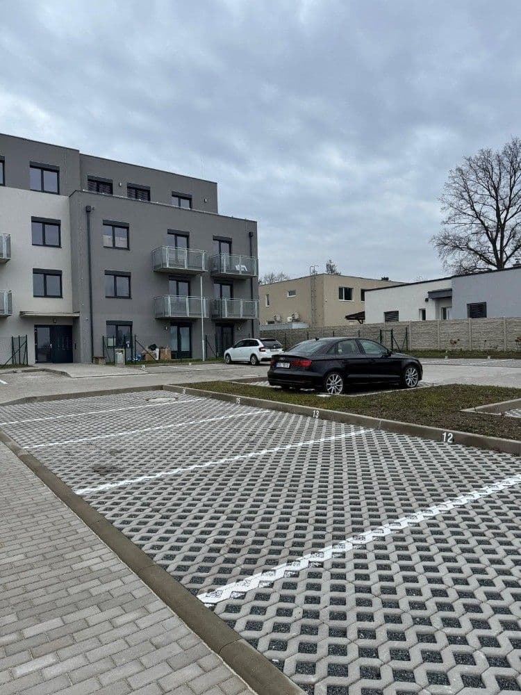 Pronájem bytu 1+kk 38 m², Pražská, Kolín, Středočeský kraj Pronájem bytu 1+kk 38 m², Pražská, Kolín, Středočeský kraj