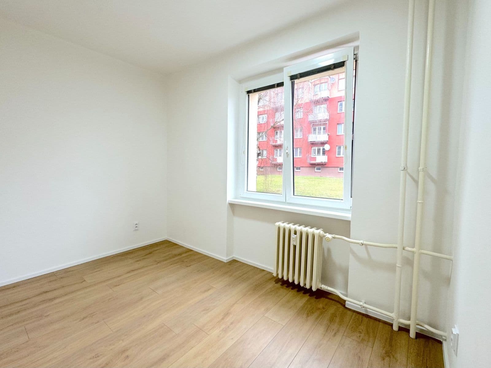 Prodej bytu 3+kk 55 m², Dukelských hrdinů, Ústí nad Labem, Ústecký kraj Prodej bytu 3+kk 55 m², Dukelských hrdinů, Ústí nad Labem, Ústecký kraj