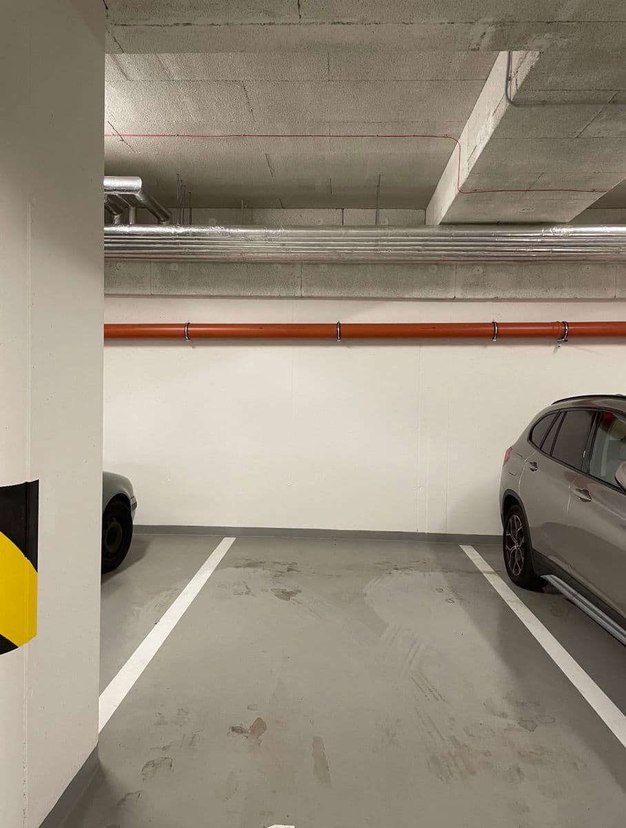 Pronájem garáže 15 m², Praha, Praha Pronájem garáže 15 m², Praha, Praha