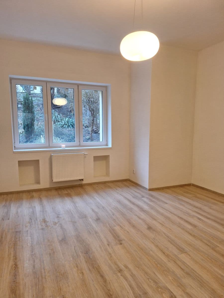 Pronájem bytu 1+kk 32 m², Pod Radnicí, Praha, Praha Pronájem bytu 1+kk 32 m², Pod Radnicí, Praha, Praha
