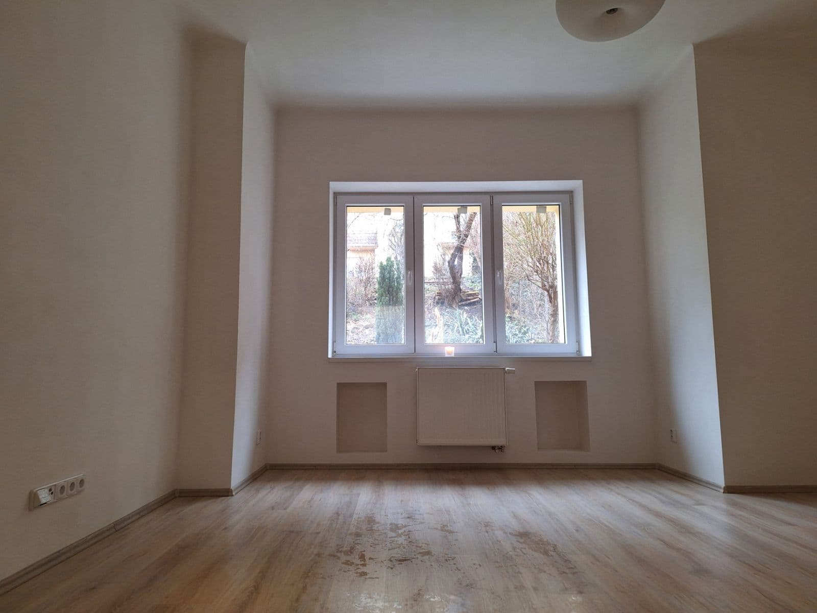 Pronájem bytu 1+kk 32 m², Pod Radnicí, Praha, Praha Pronájem bytu 1+kk 32 m², Pod Radnicí, Praha, Praha
