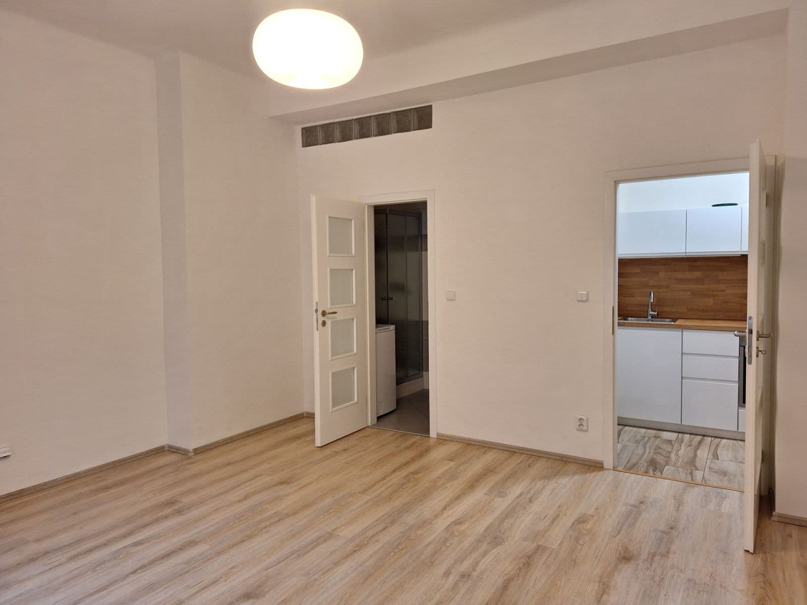 Pronájem bytu 1+kk 32 m², Pod Radnicí, Praha, Praha Pronájem bytu 1+kk 32 m², Pod Radnicí, Praha, Praha