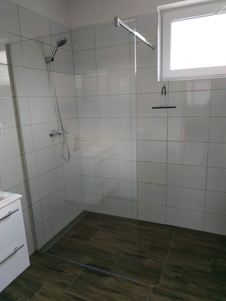 Pronájem bytu 2+kk 75 m², Ke Kapličce, Chrášťany, Středočeský kraj Pronájem bytu 2+kk 75 m², Ke Kapličce, Chrášťany, Středočeský kraj