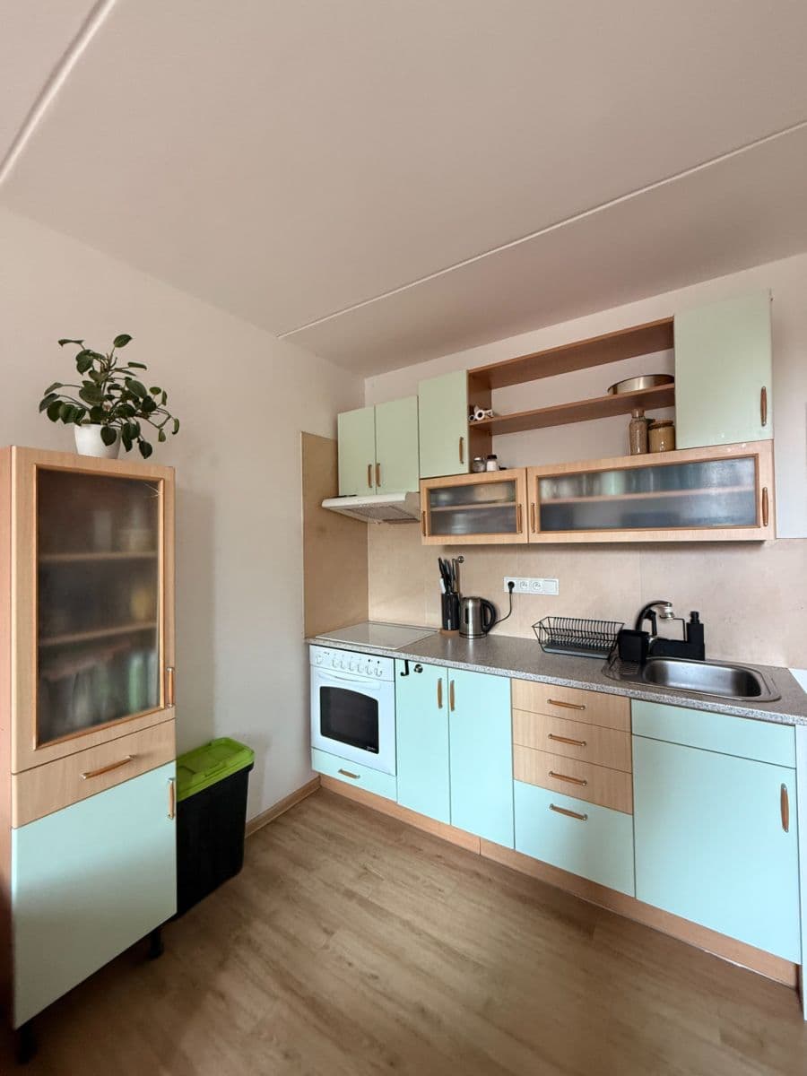 Pronájem bytu 2+kk 41 m², Zárubova, Praha, Praha Pronájem bytu 2+kk 41 m², Zárubova, Praha, Praha