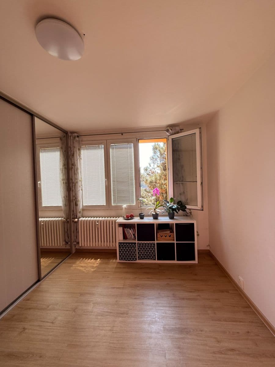 Pronájem bytu 2+kk 41 m², Zárubova, Praha, Praha Pronájem bytu 2+kk 41 m², Zárubova, Praha, Praha