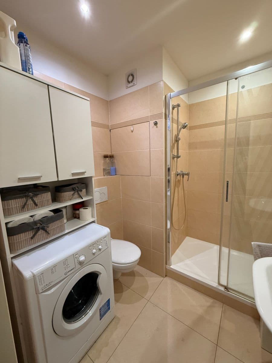 Pronájem bytu 2+kk 41 m², Zárubova, Praha, Praha Pronájem bytu 2+kk 41 m², Zárubova, Praha, Praha