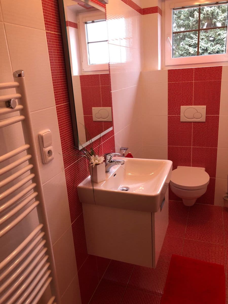 Prodej domu 240 m², pozemek 400 m², Listopadová, Praha, Praha Prodej domu 240 m², pozemek 400 m², Listopadová, Praha, Praha