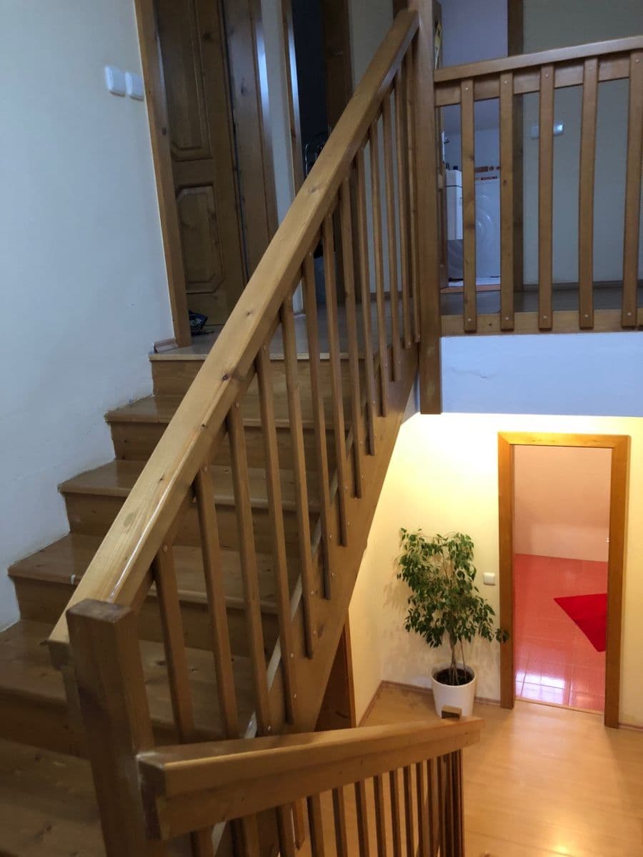 Prodej domu 240 m², pozemek 400 m², Listopadová, Praha, Praha Prodej domu 240 m², pozemek 400 m², Listopadová, Praha, Praha