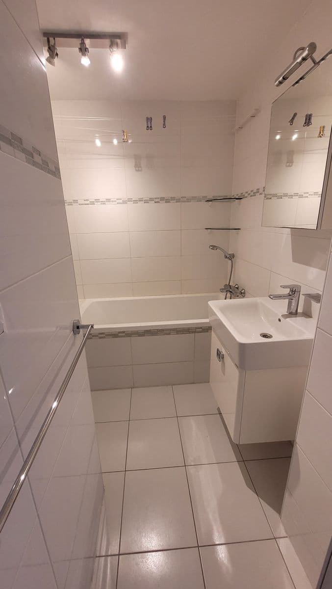 Pronájem bytu 3+1 69 m², Pod Nemocnicí, Brno, Jihomoravský kraj Pronájem bytu 3+1 69 m², Pod Nemocnicí, Brno, Jihomoravský kraj