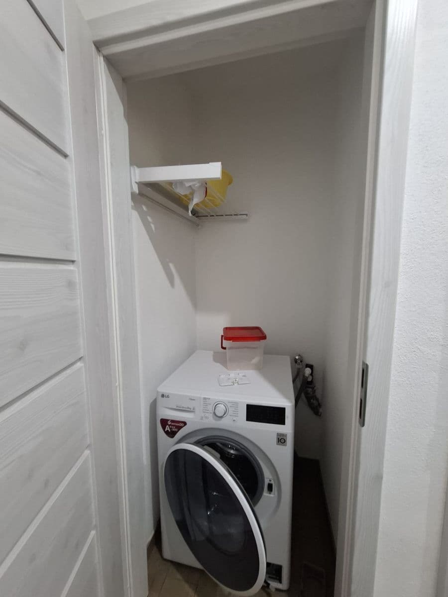 Pronájem bytu 2+1 51 m², Hornádska, Podunajské Biskupice, Bratislavský kraj Pronájem bytu 2+1 51 m², Hornádska, Podunajské Biskupice, Bratislavský kraj