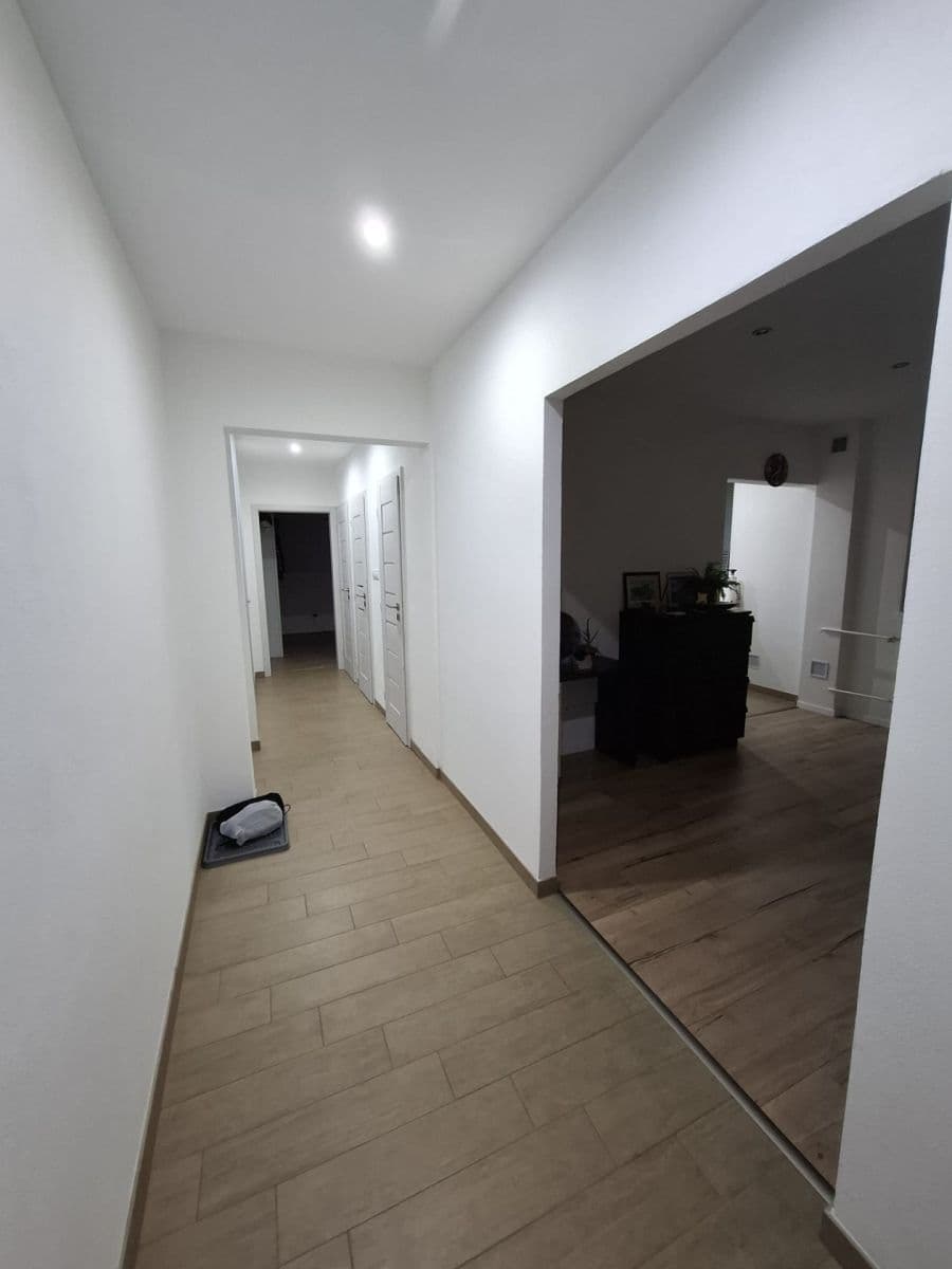 Pronájem bytu 2+1 51 m², Hornádska, Podunajské Biskupice, Bratislavský kraj Pronájem bytu 2+1 51 m², Hornádska, Podunajské Biskupice, Bratislavský kraj